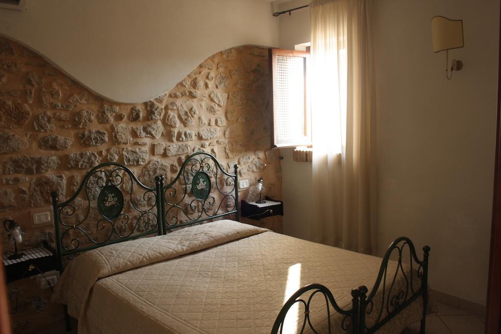Bed And Breakfast Mblo 폰디 외부 사진
